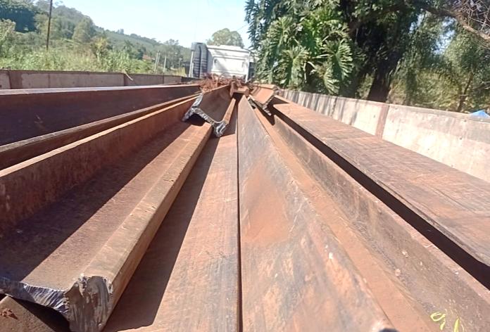 Trilhos ferroviários em operação